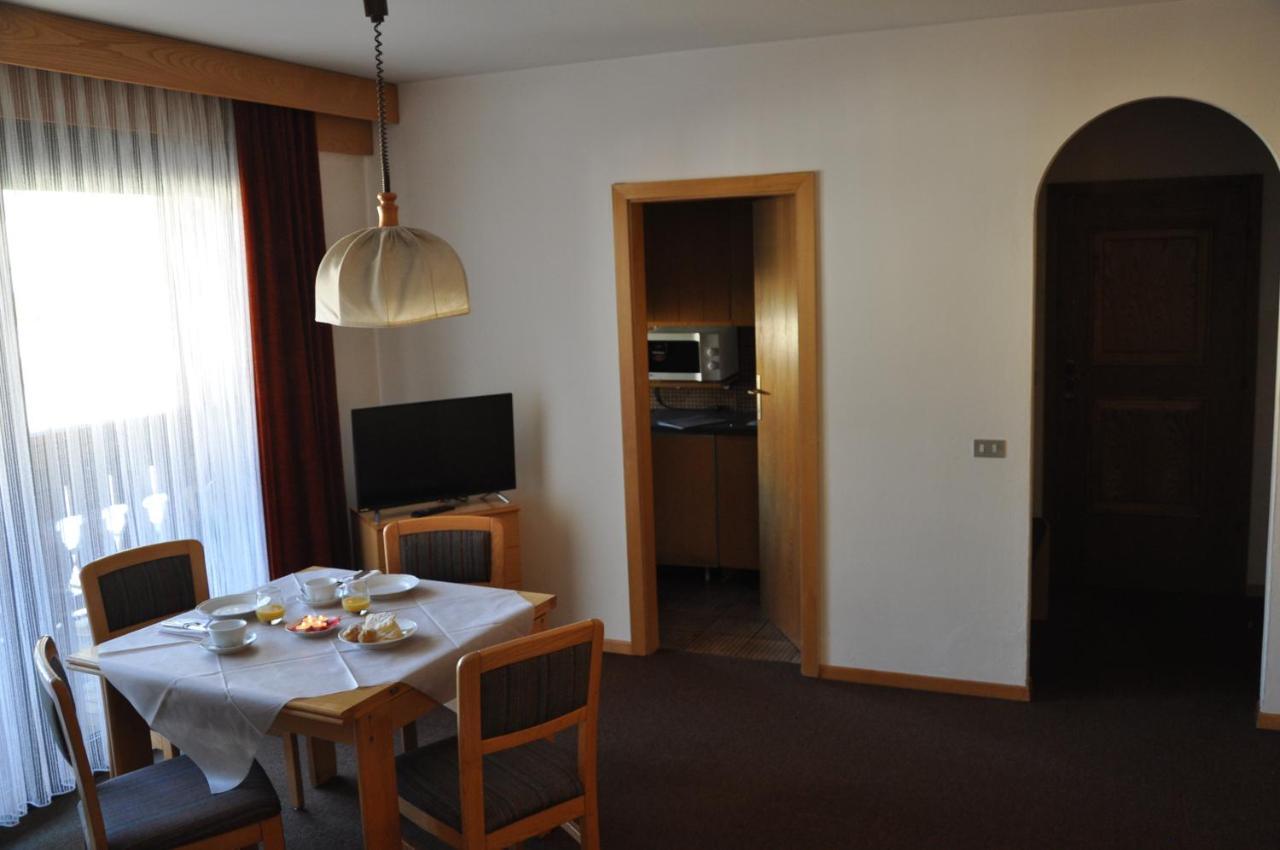 Residence Anda Pozza di Fassa Eksteriør bilde